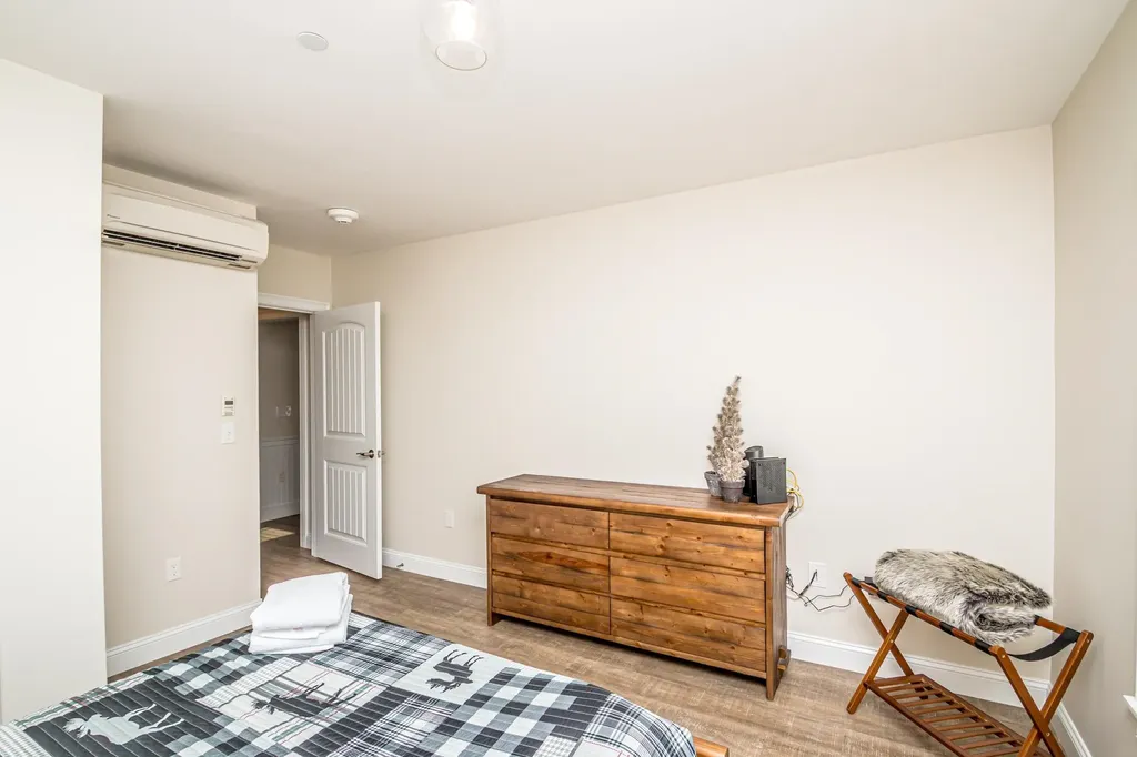 235 Skimobile Road Conway NH 03860