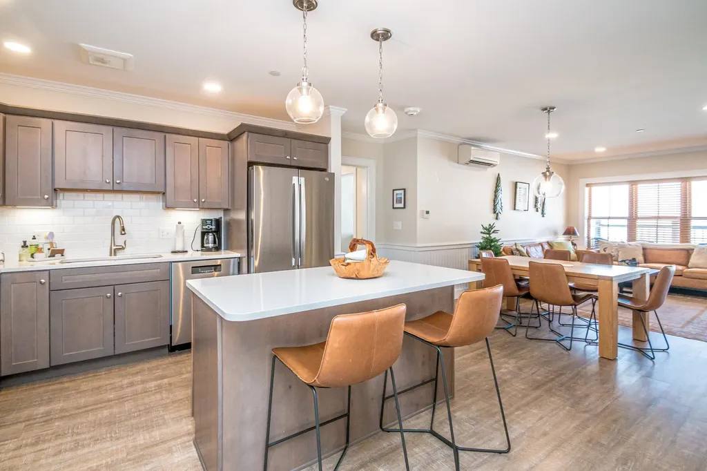 235 Skimobile Road Conway NH 03860