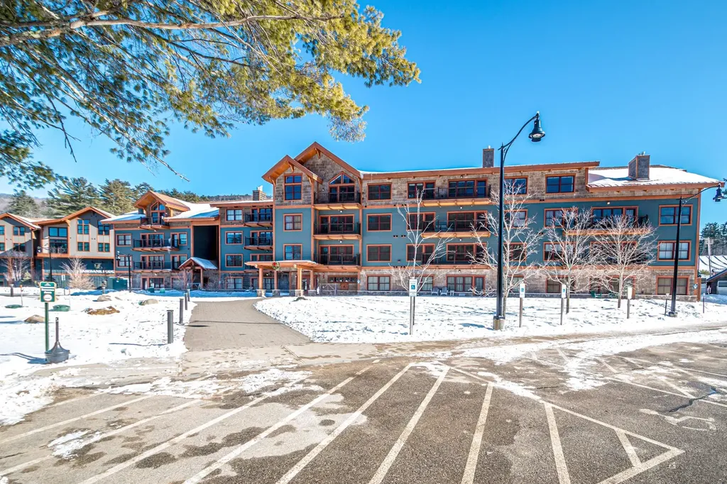 235 Skimobile Road Conway NH 03860