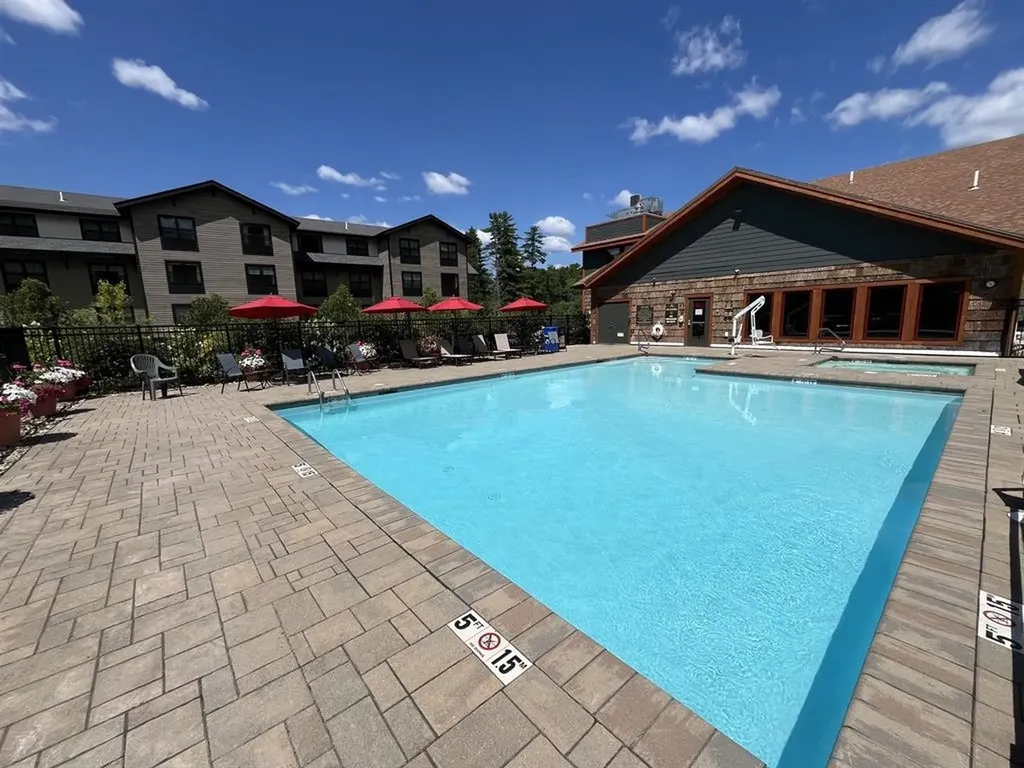 235 Skimobile Road Conway NH 03860