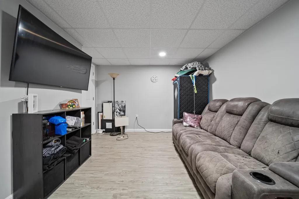 7 Lincoln Lane Chester NH 03036