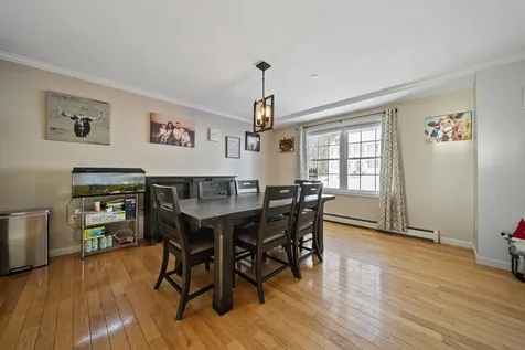 7 Lincoln Lane Chester NH 03036