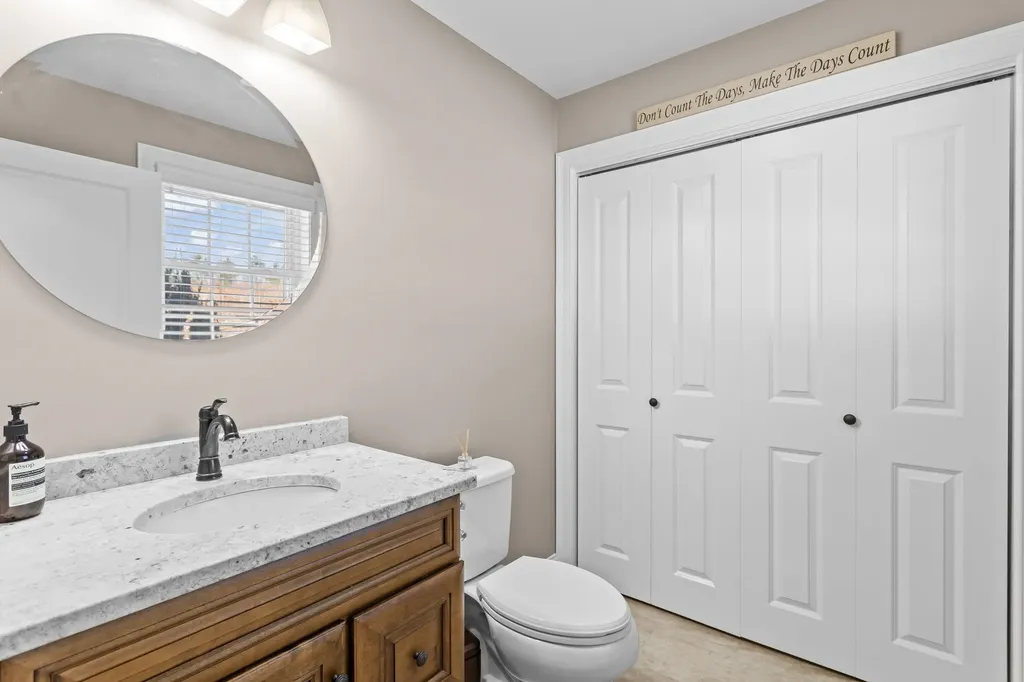 63 Hardy Road Londonderry NH 03053