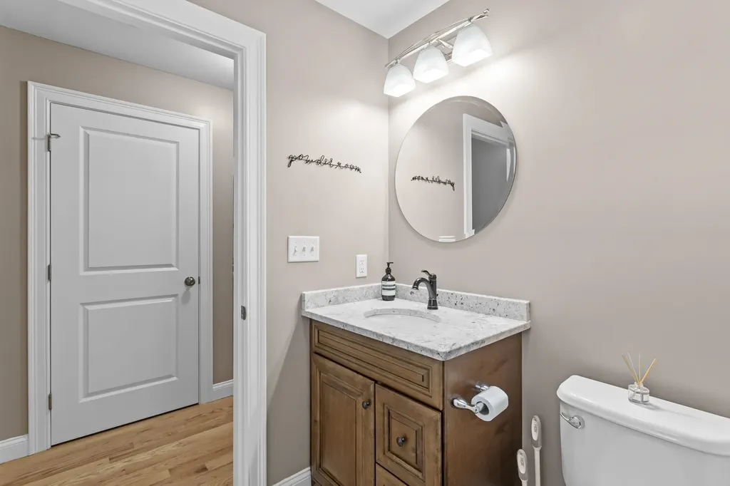 63 Hardy Road Londonderry NH 03053