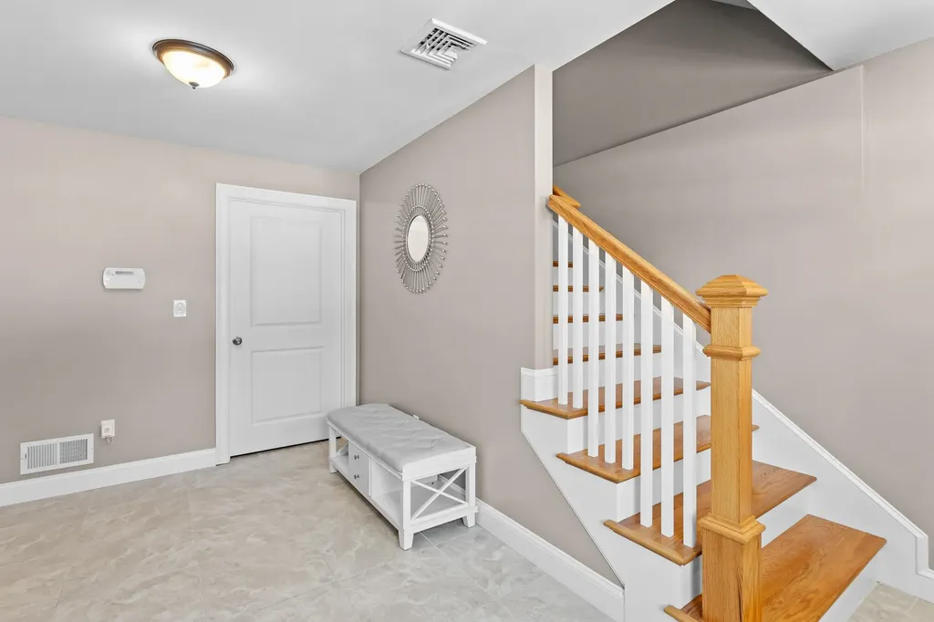 63 Hardy Road Londonderry NH 03053