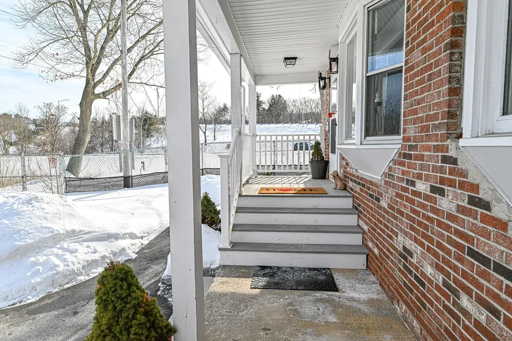 1 Thompson Road Nashua NH 03060