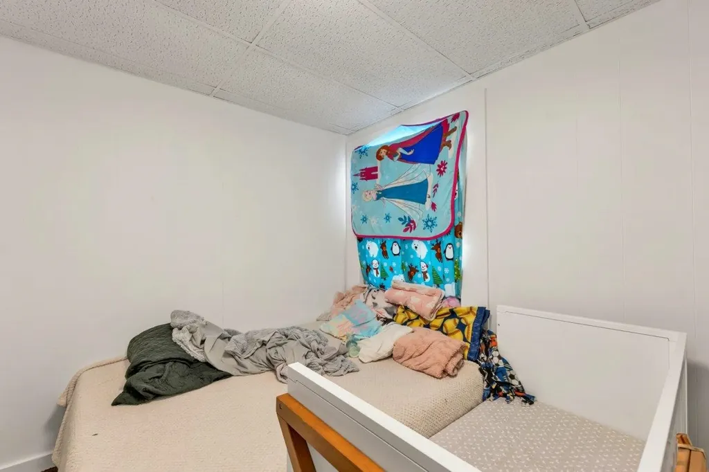 24 Baldwin Street Laconia NH 03246