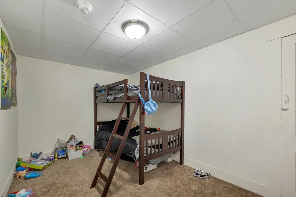 24 Baldwin Street Laconia NH 03246