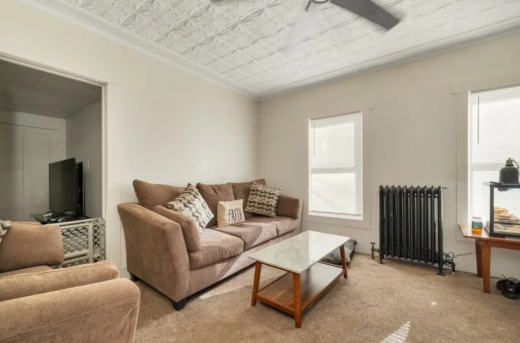 24 Baldwin Street Laconia NH 03246