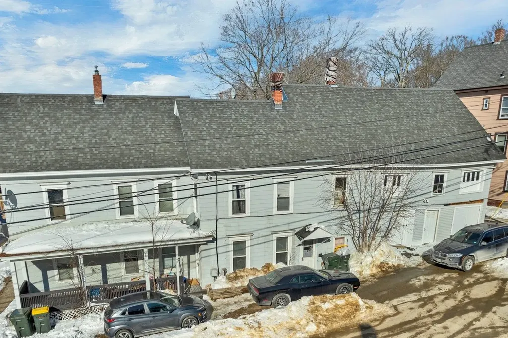 24 Baldwin Street Laconia NH 03246