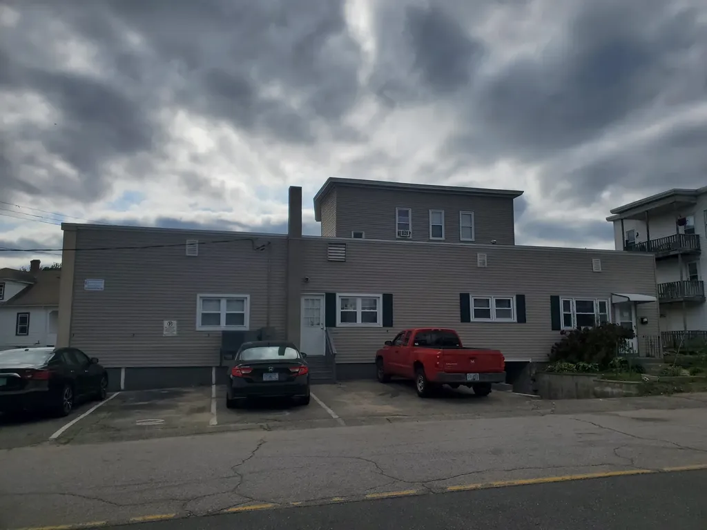 293 Amory Street Manchester NH 03102