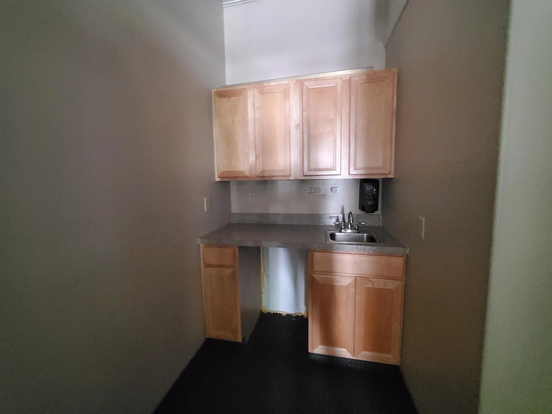 293 Amory Street Manchester NH 03102