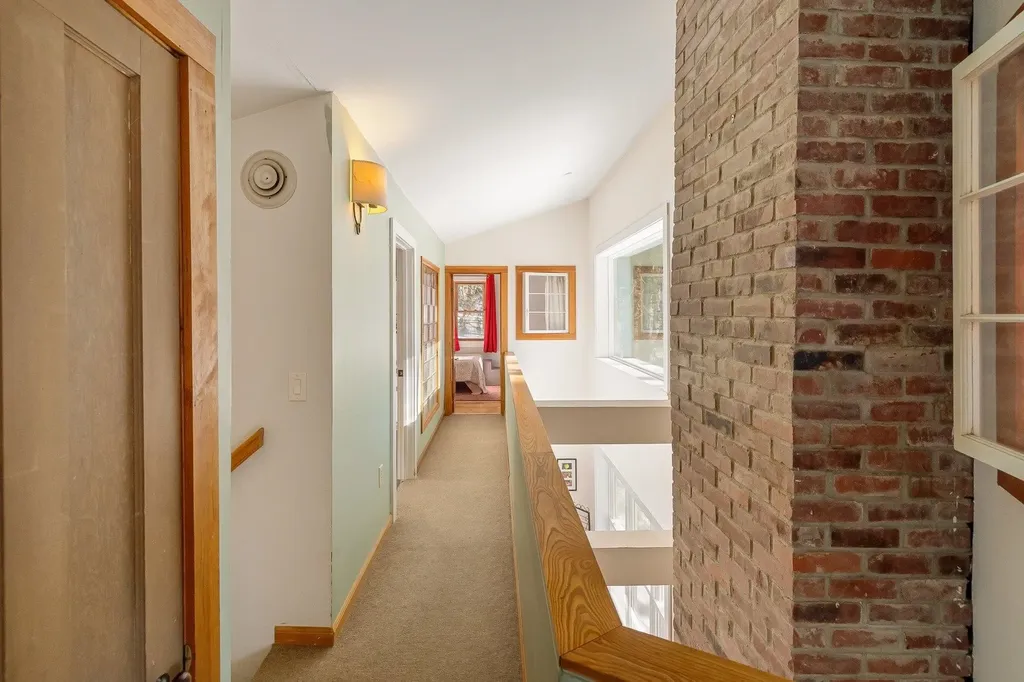 84 Old Mansfield Road Fayston VT 05673