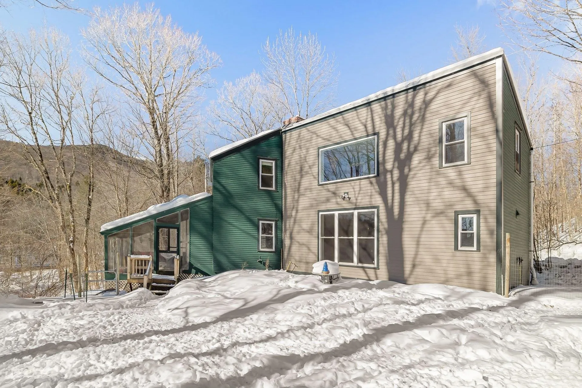 84 Old Mansfield Road Fayston VT 05673