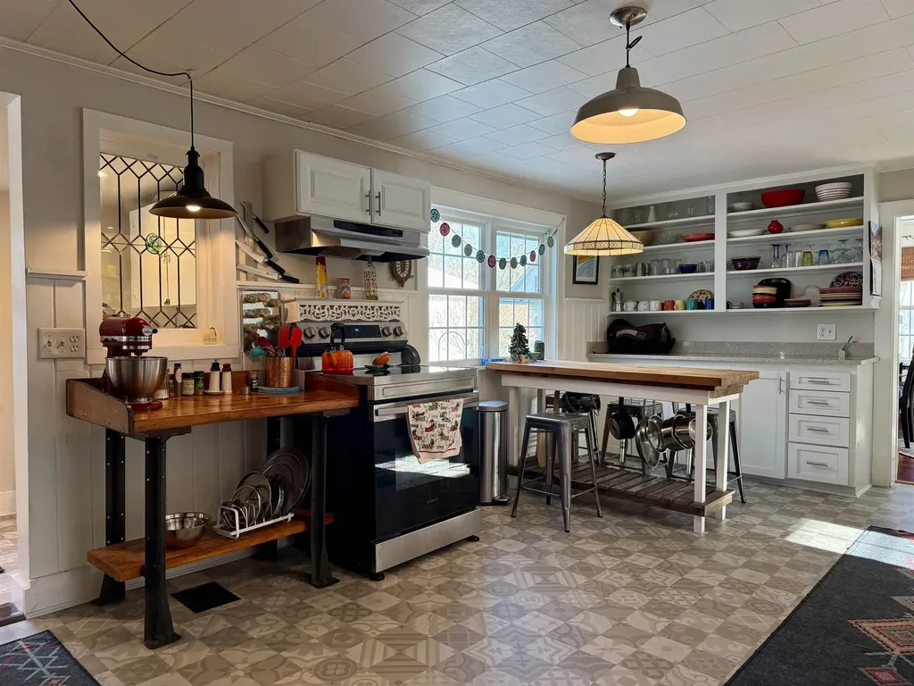 9 Myra Avenue Lebanon NH 03766