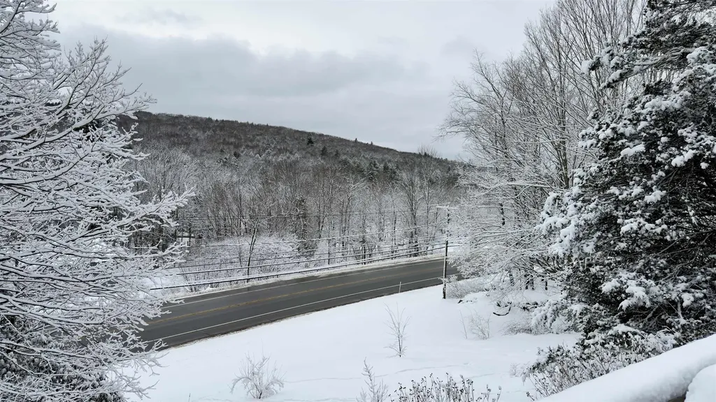 5 Old Turnpike Road Epsom NH 03234