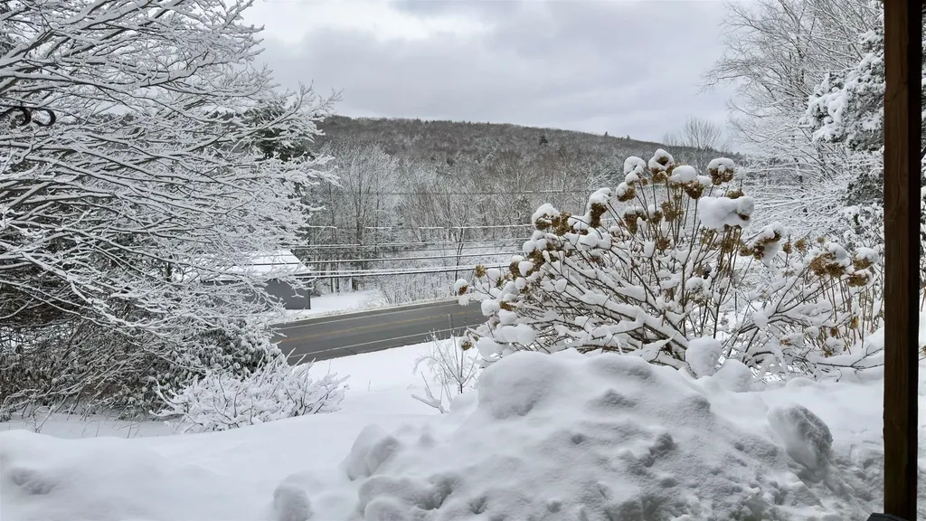 5 Old Turnpike Road Epsom NH 03234