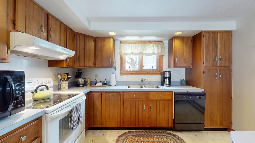 4708 Vt Route 22a Addison VT 05491