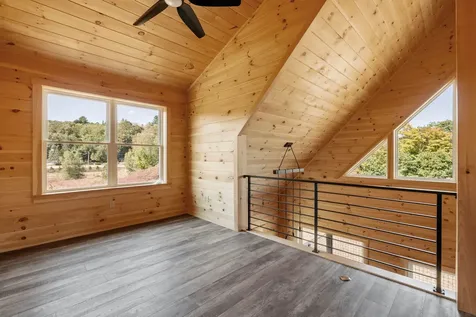 Melina's Way Thornton NH 03285