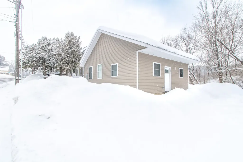 472 Wolcott Street Hardwick VT 05843
