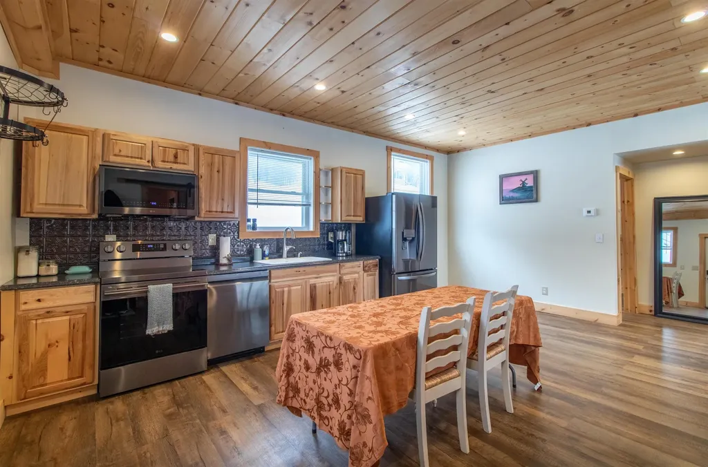 472 Wolcott Street Hardwick VT 05843