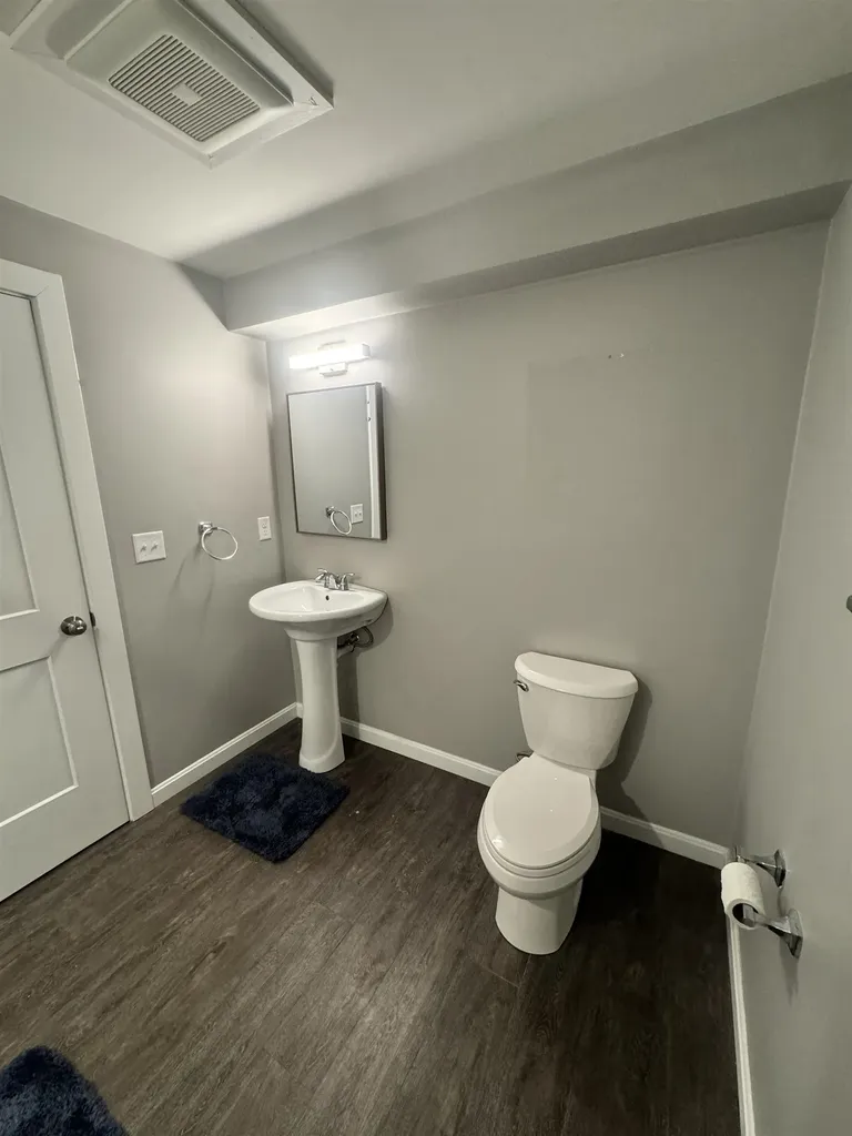 9 Monarch Way Portsmouth NH 03801