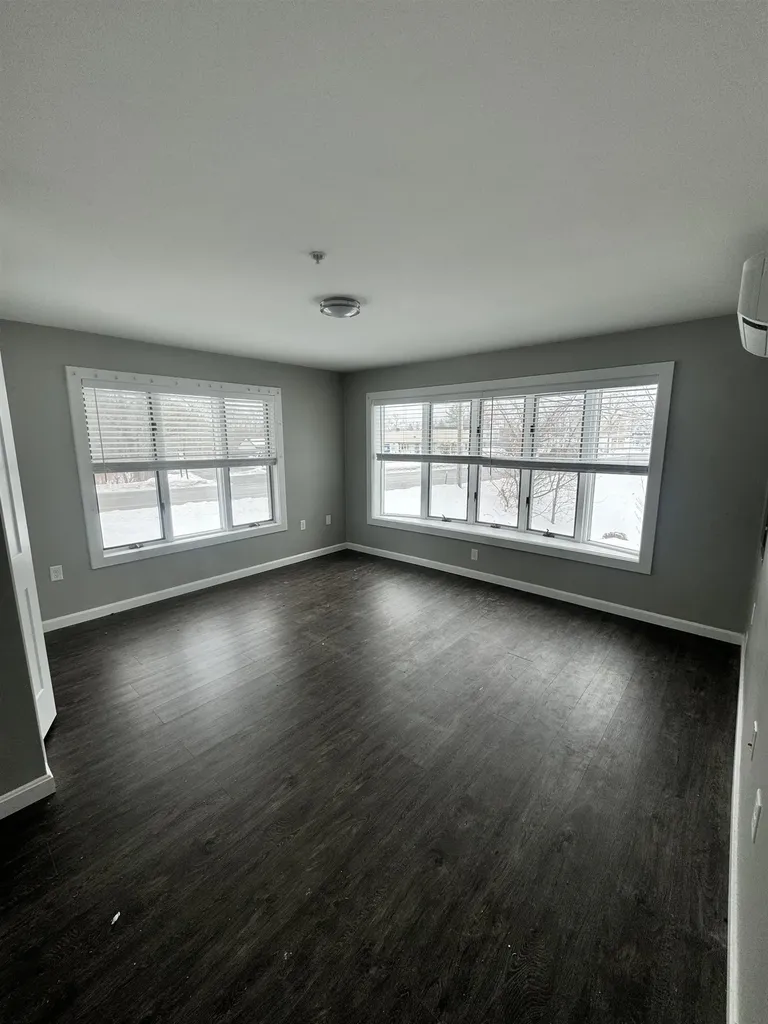 9 Monarch Way Portsmouth NH 03801