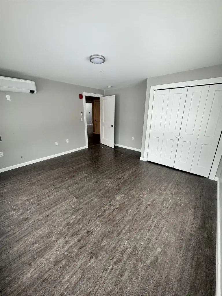 9 Monarch Way Portsmouth NH 03801