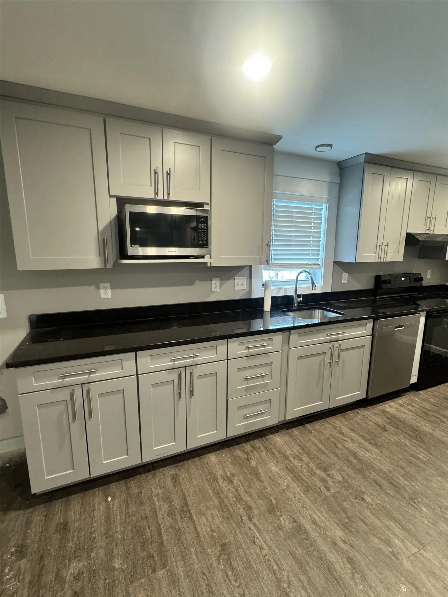 9 Monarch Way Portsmouth NH 03801