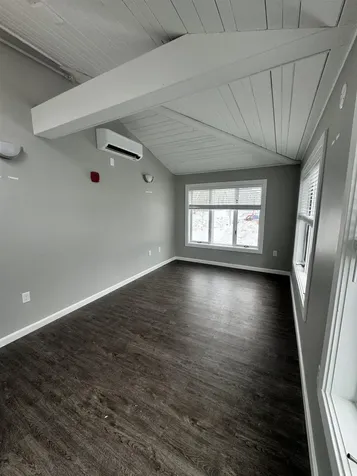 9 Monarch Way Portsmouth NH 03801