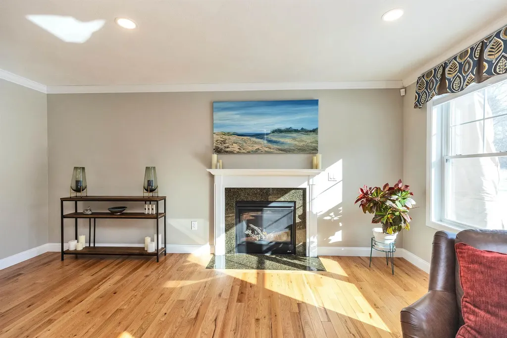 1C Pat's Way Hollis NH 03049