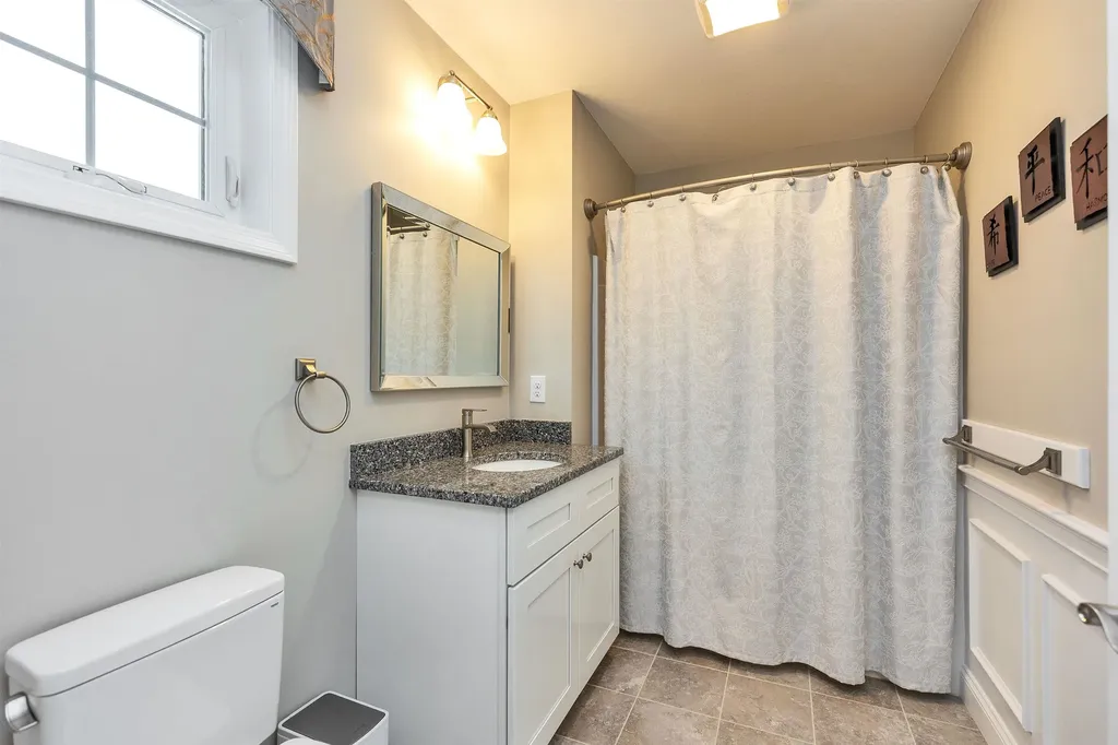 1C Pat's Way Hollis NH 03049