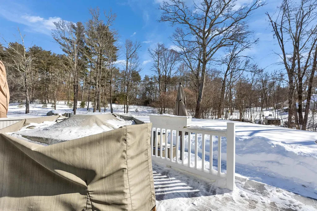 1C Pat's Way Hollis NH 03049