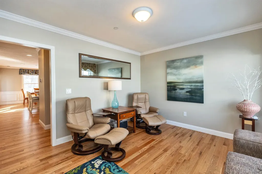 1C Pat's Way Hollis NH 03049