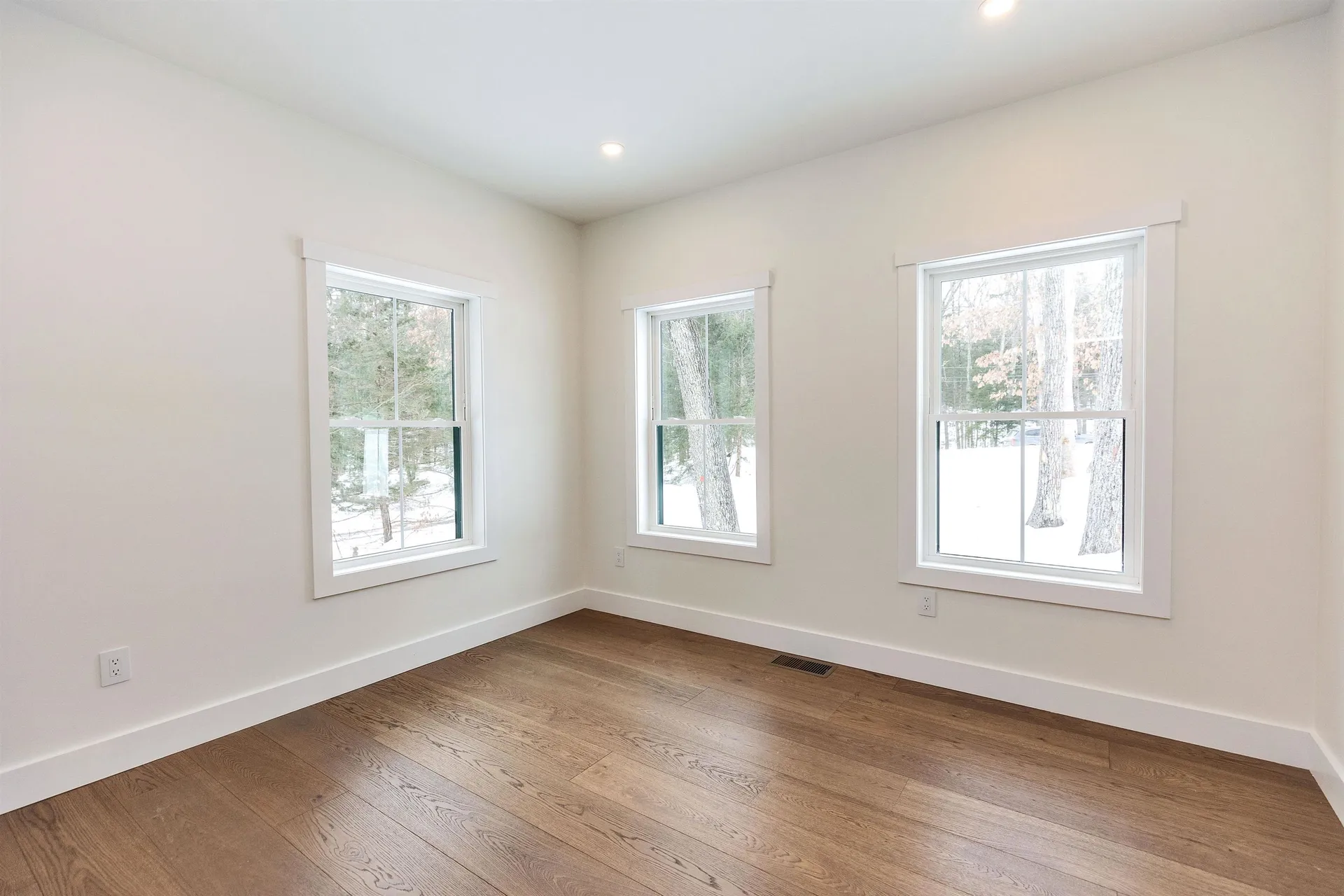 27 Beaver Lane Bedford NH 03110