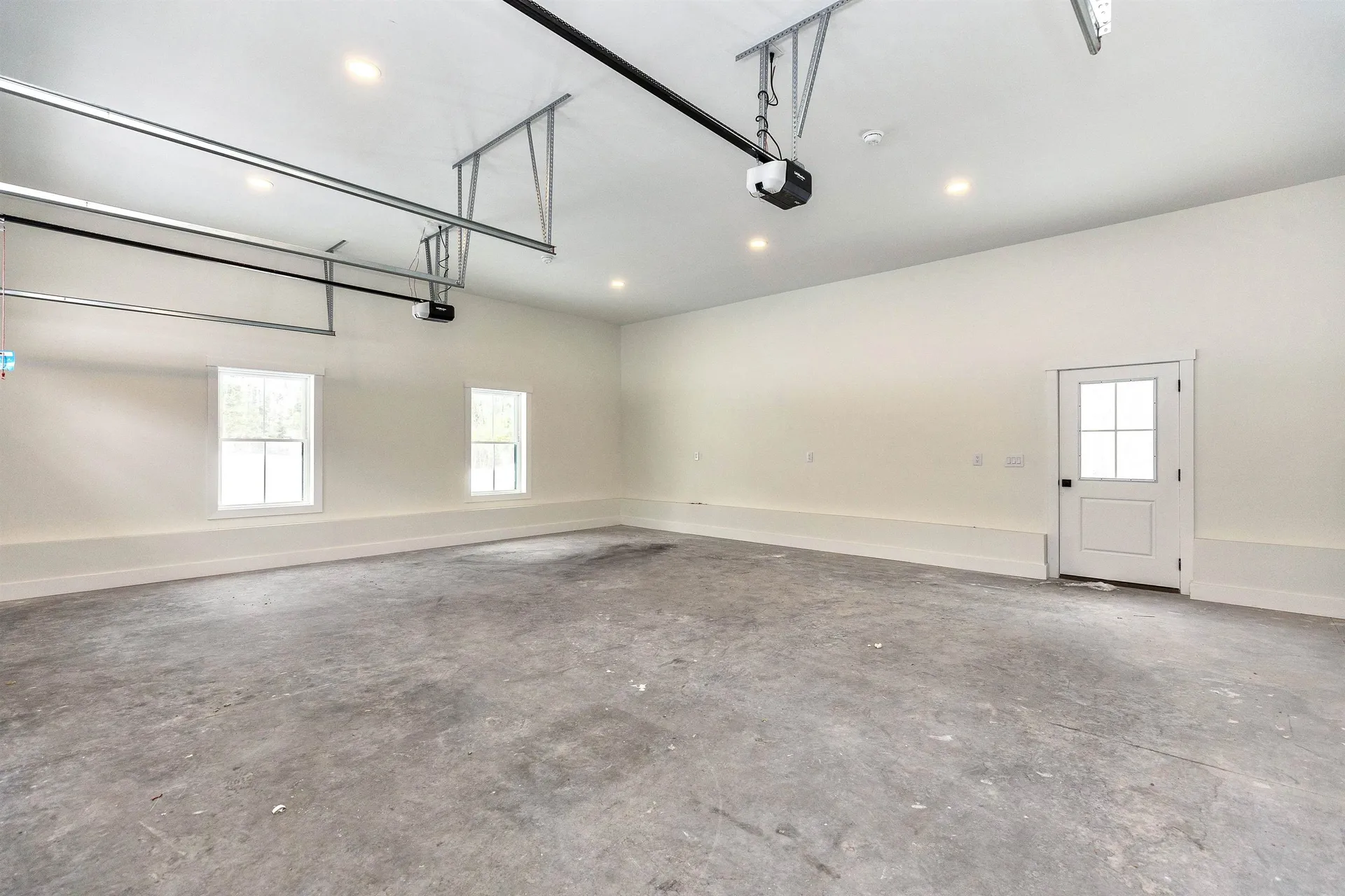 27 Beaver Lane Bedford NH 03110