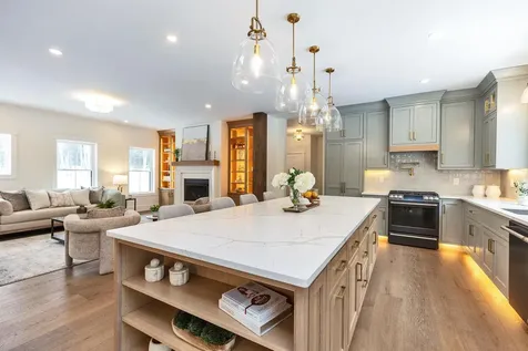 27 Beaver Lane Bedford NH 03110