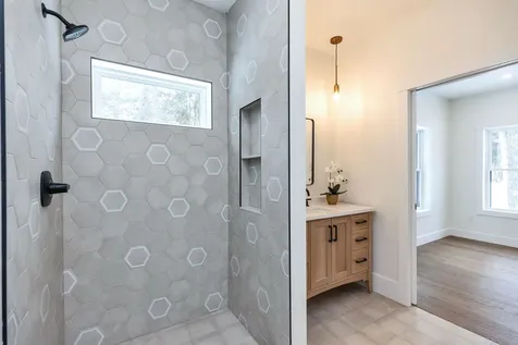 27 Beaver Lane Bedford NH 03110