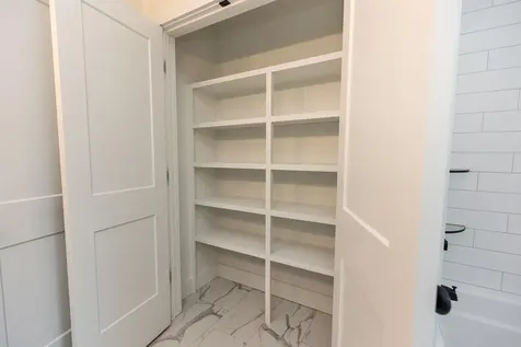 27 Beaver Lane Bedford NH 03110