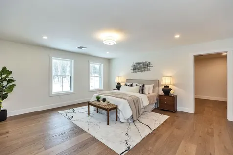 27 Beaver Lane Bedford NH 03110