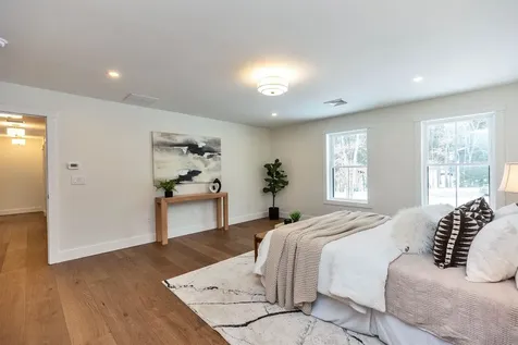 27 Beaver Lane Bedford NH 03110