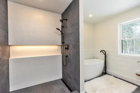 27 Beaver Lane Bedford NH 03110