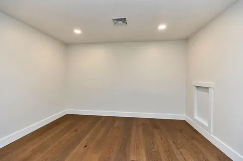 27 Beaver Lane Bedford NH 03110