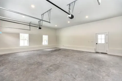 27 Beaver Lane Bedford NH 03110