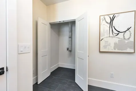 27 Beaver Lane Bedford NH 03110