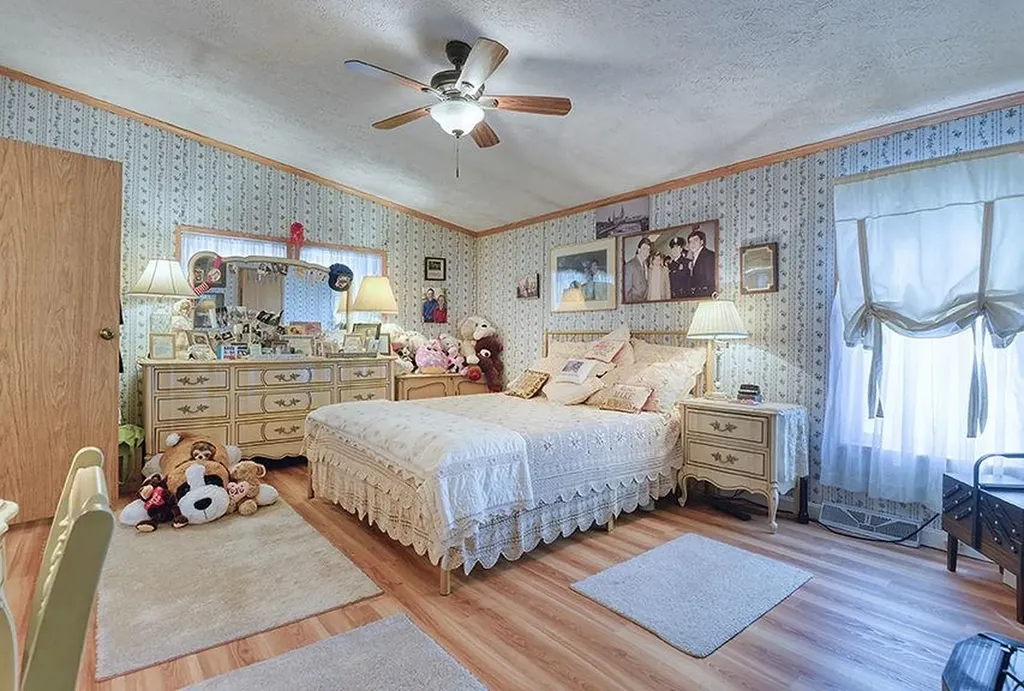 127 Morways Park Charlestown NH 03603