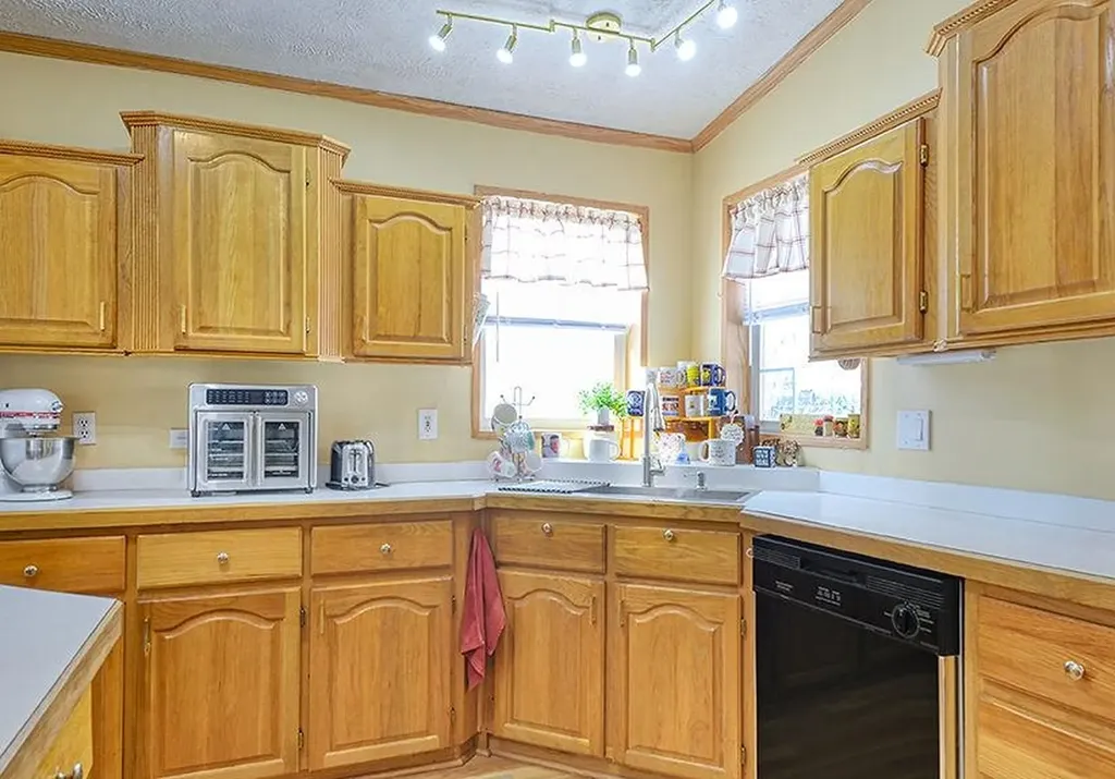 127 Morways Park Charlestown NH 03603