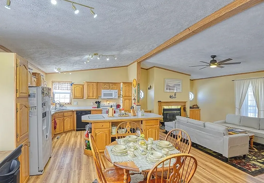 127 Morways Park Charlestown NH 03603