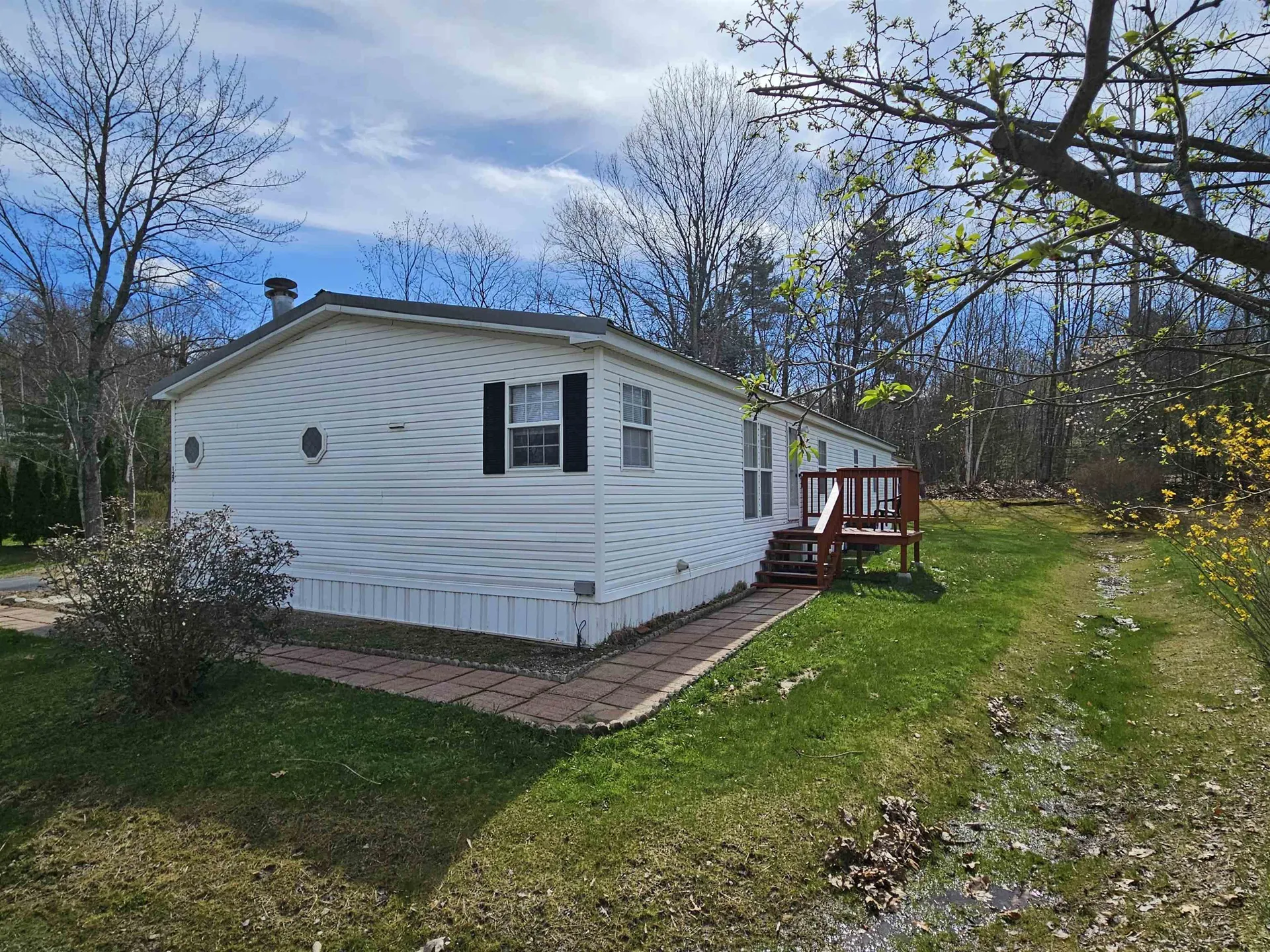 127 Morways Park Charlestown NH 03603