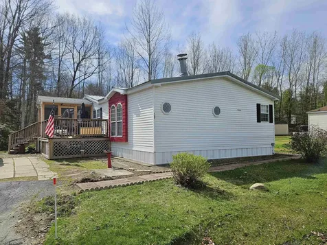 127 Morways Park Charlestown NH 03603